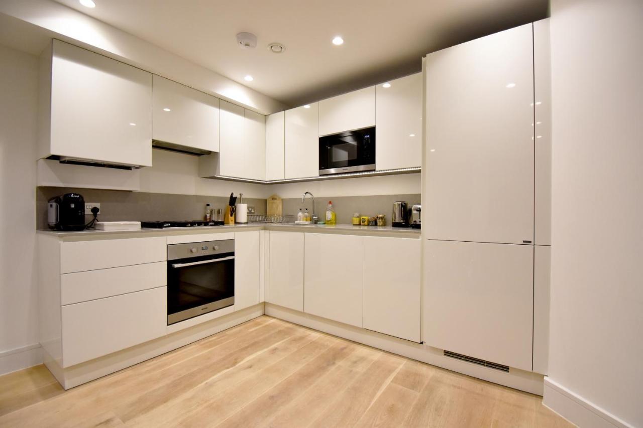 Northside Apartments Ealing ロンドン エクステリア 写真