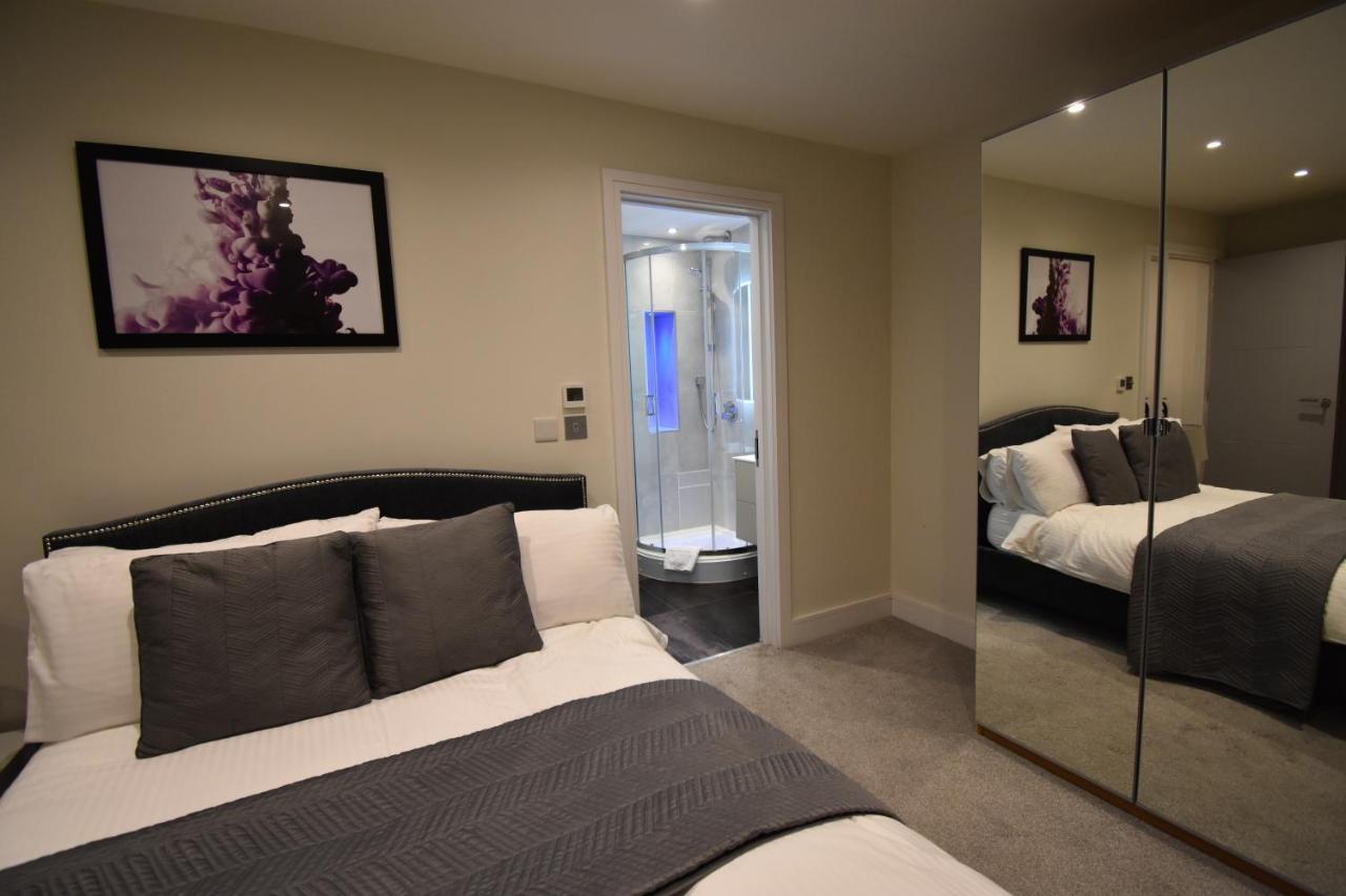 Northside Apartments Ealing ロンドン エクステリア 写真