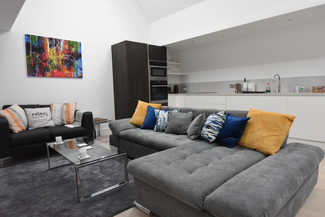 Northside Apartments Ealing ロンドン エクステリア 写真