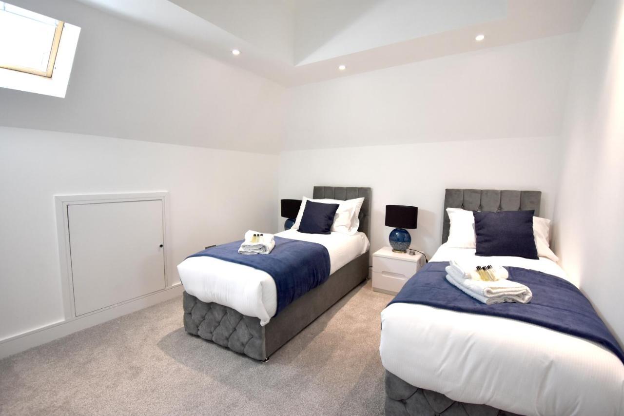 Northside Apartments Ealing ロンドン エクステリア 写真