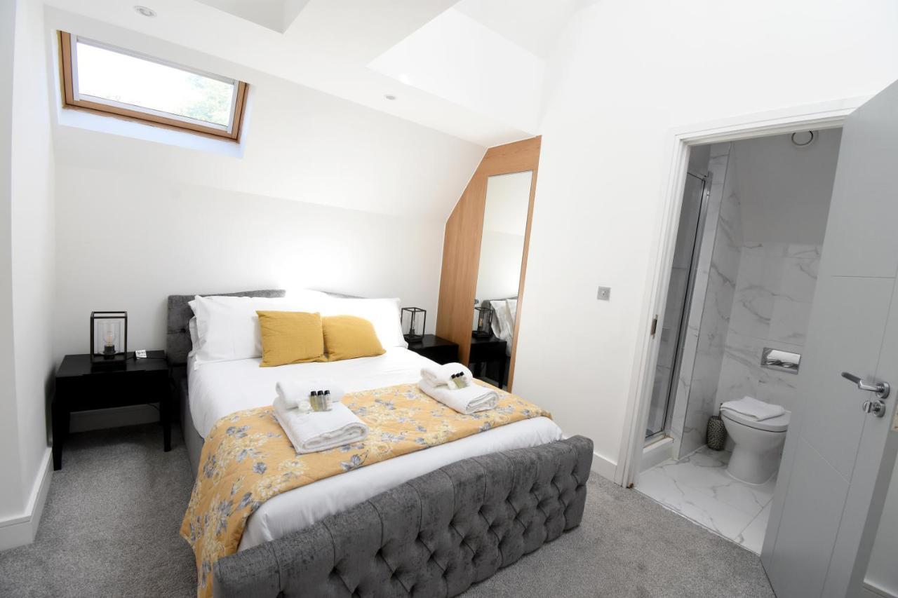 Northside Apartments Ealing ロンドン エクステリア 写真