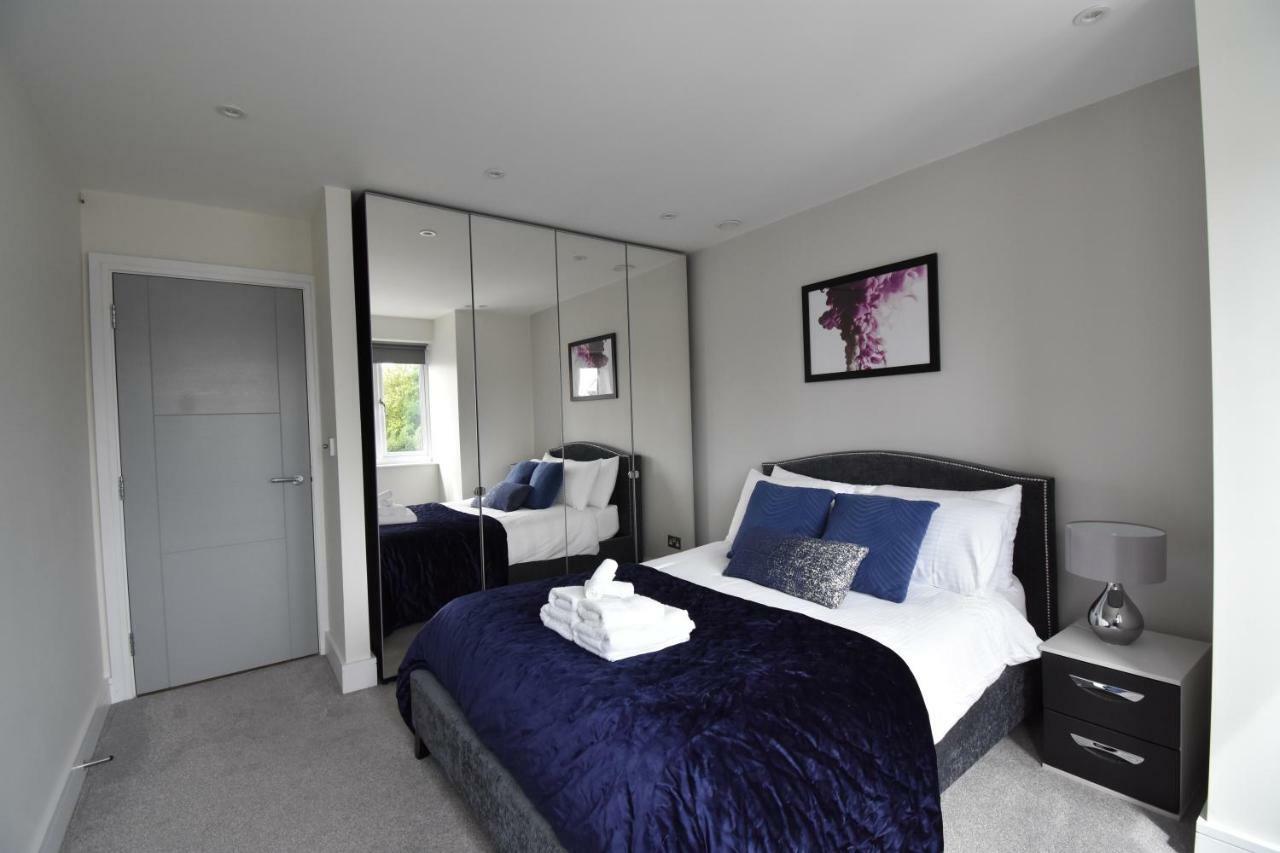 Northside Apartments Ealing ロンドン エクステリア 写真